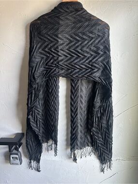 NWT Black Chevron Crinkle Fringe Scarf‎ Shawl Goth Whimsigoth Sheer 80x26